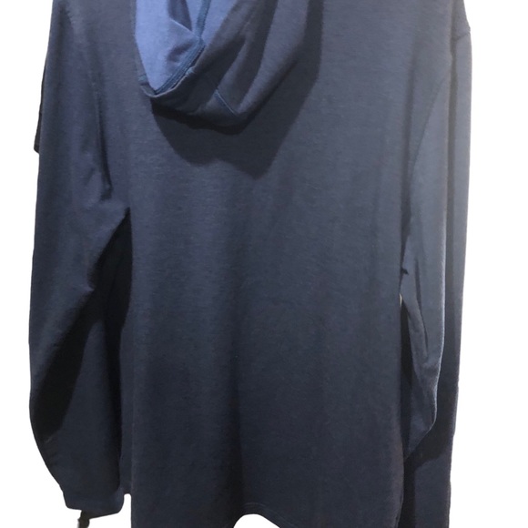 Under Armour Men’s Loose Hoodie Cold Gear, thinner style material - Picture 2 of 7